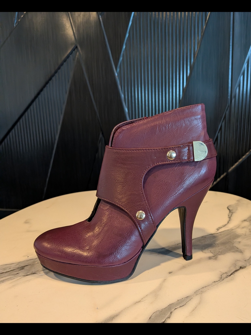UNLISTED By Kenneth Cole Women’s Burgundy Ankle Booties with Strap Detail - Picture 4 of 10